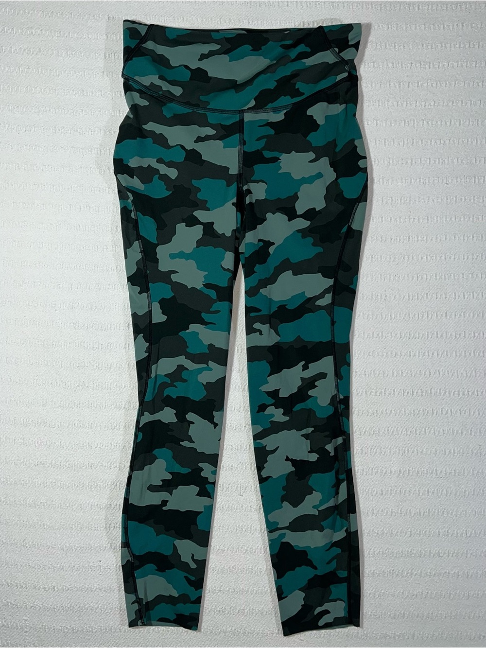 Lululemon Base Pace High Rise Running Tight 25" Womens 8 Camo Gym Active - Picture 3 of 8